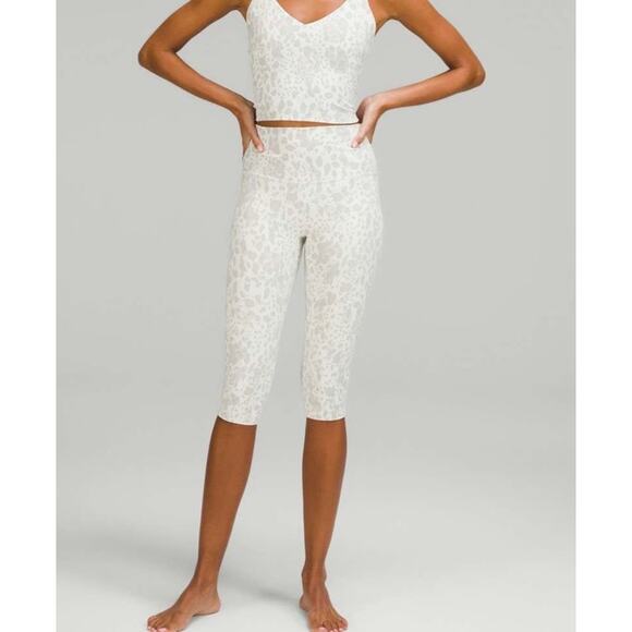 Lululemon Align High-Rise Crop 17” Cheetah Camo Antique White Multi Size 10 - Picture 4 of 7